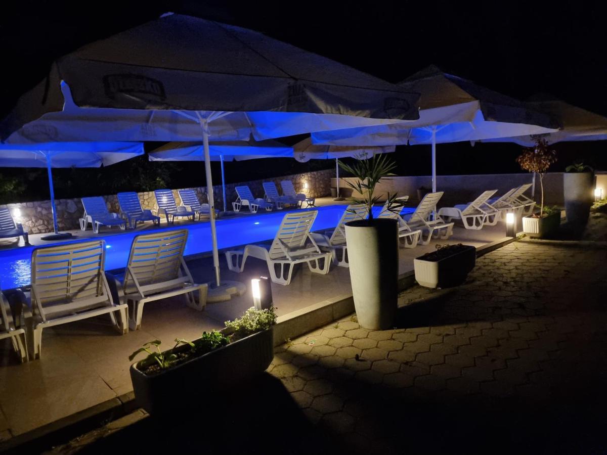 Pension Riviera-Silo Εξωτερικό φωτογραφία
